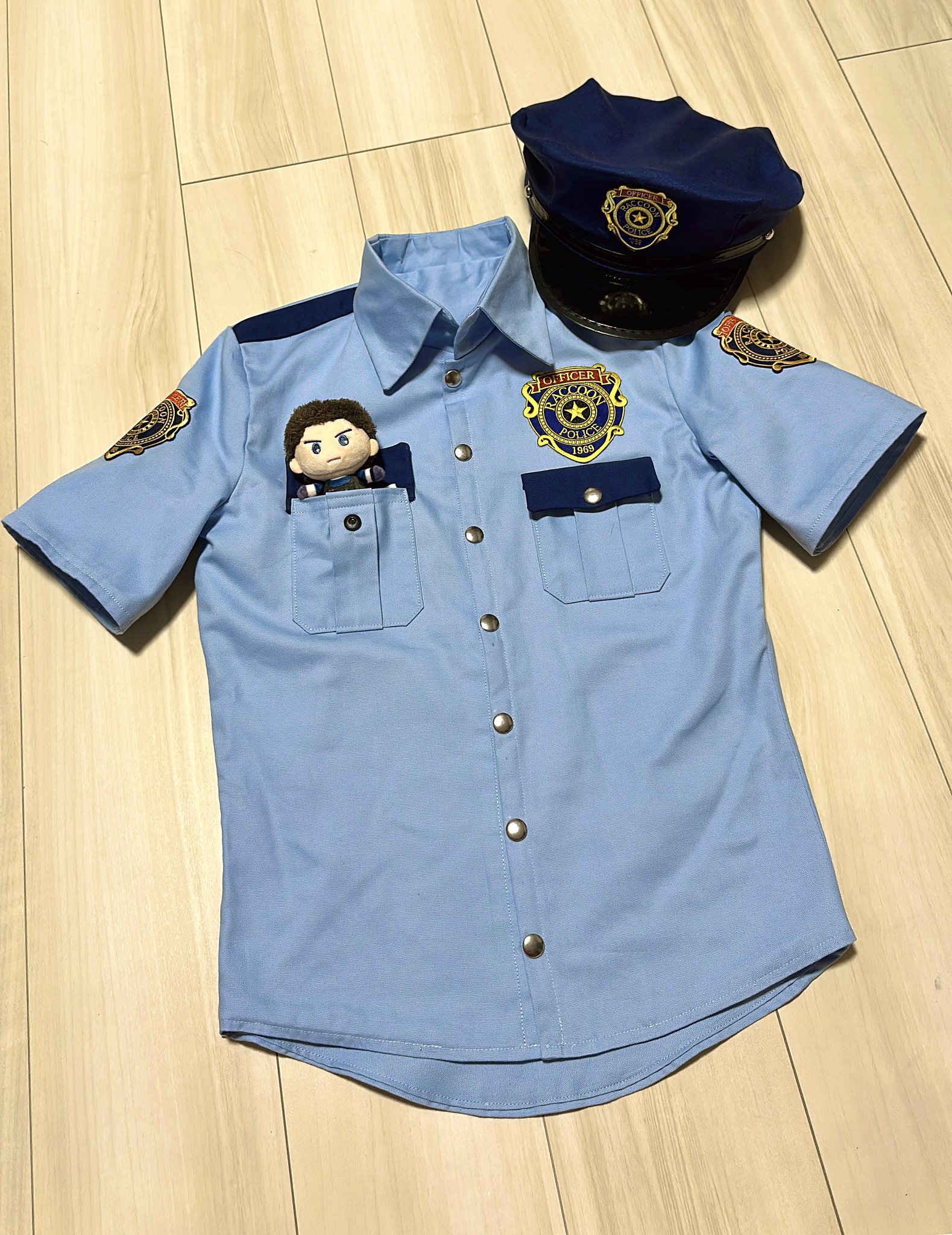 USJ 限定 バイオハザード 警官 制服 M 桃天🍑(Taoten) on X: 