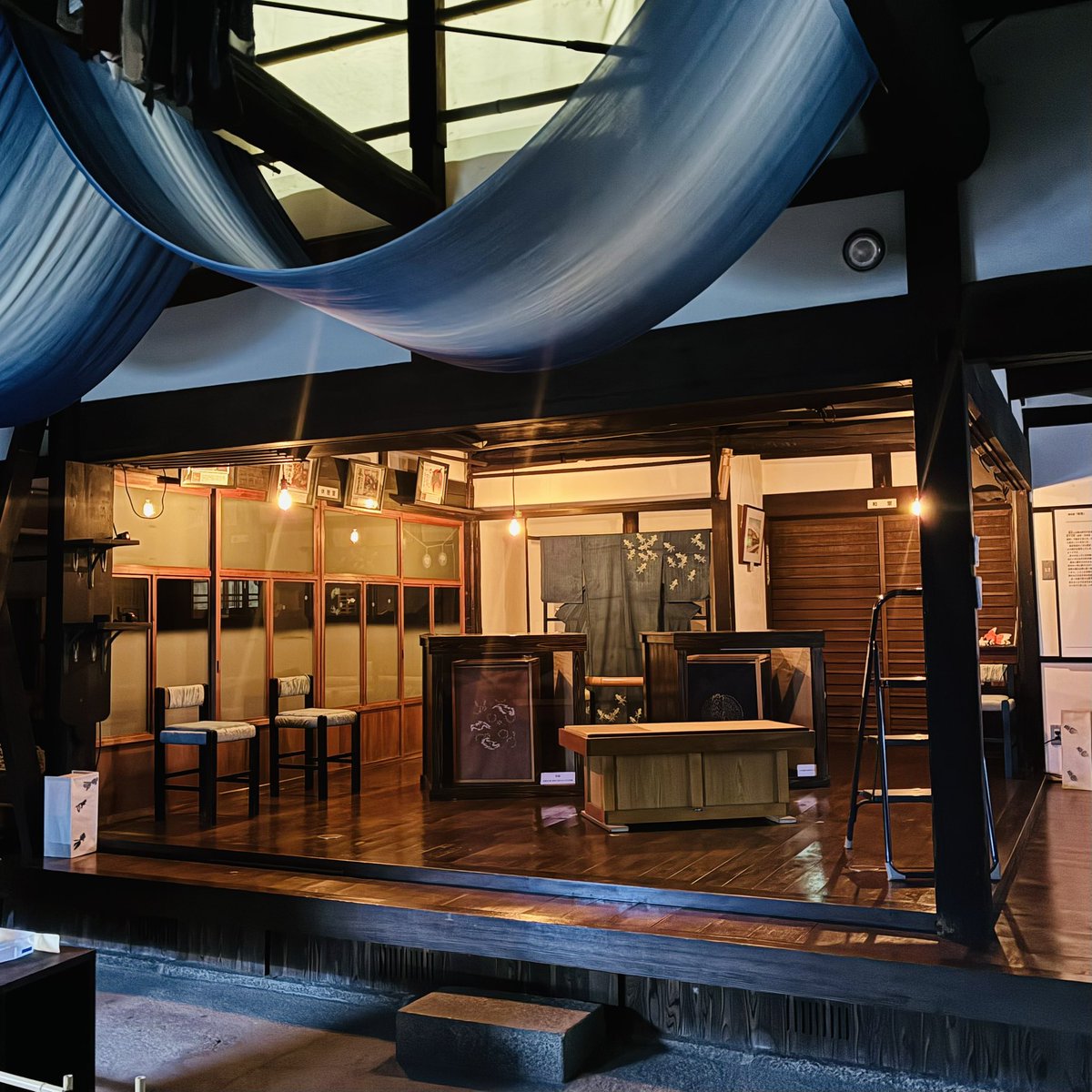 鯨椅子project 朗読劇『金魚撩乱』
千穐楽を越えて帰路。
ご来場のみなさまに、ただただ感謝！
#金魚撩乱2025