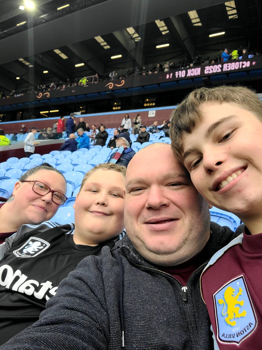 Come on you Villa Boys!!!!!
First game as a family!!!!!

UTV!!! ✌️

<a href="/AVFCOfficial/">Aston Villa</a> <a href="/astonvilla/">Aston Villa FC</a>