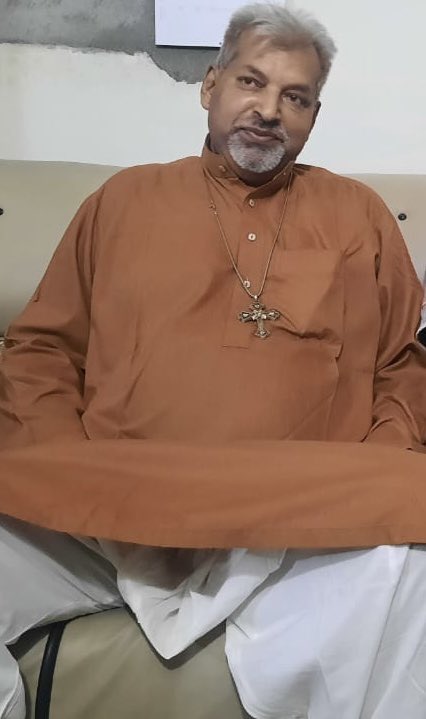 #Pakistan After 13 Years Under Pakistan’s Blasphemy Laws, Christian Pastor Zafar Bhatti Finally Freed
Activists Condemn Systemic Persecution of Christians and Call for Urgent Legal Reform
After 13 years of wrongful imprisonment, Pakistani Christian Pastor Zafar Bhatti has finally
