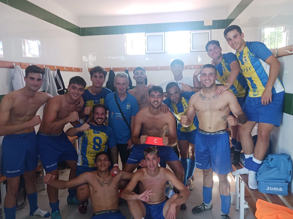 Tras el 2 partido de Liga, llega la primera victoria fuera de casa donde el equipo se entrego al máximo. 
Resultado: Trigueros B 1-2 Chucena C.F
💙💛💙💛