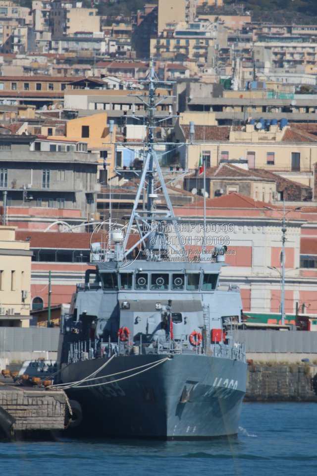 Shipguru's tweet photo. #turkishnavy #aydinclass #minehunter #TCG_ANAMUR M 269 #berthed at #catania, #sicily- 16.03.2024 - https://t.co/nfgboxc3g3 - NO PHOTOS can be used or manipulated without our permission @Saturn5_ @key2med @Gibdan1 @med_shipSpotter @WorldofWarships @WarshipsIFR @WarshipCam https://t.co/b1ifg8fWOW