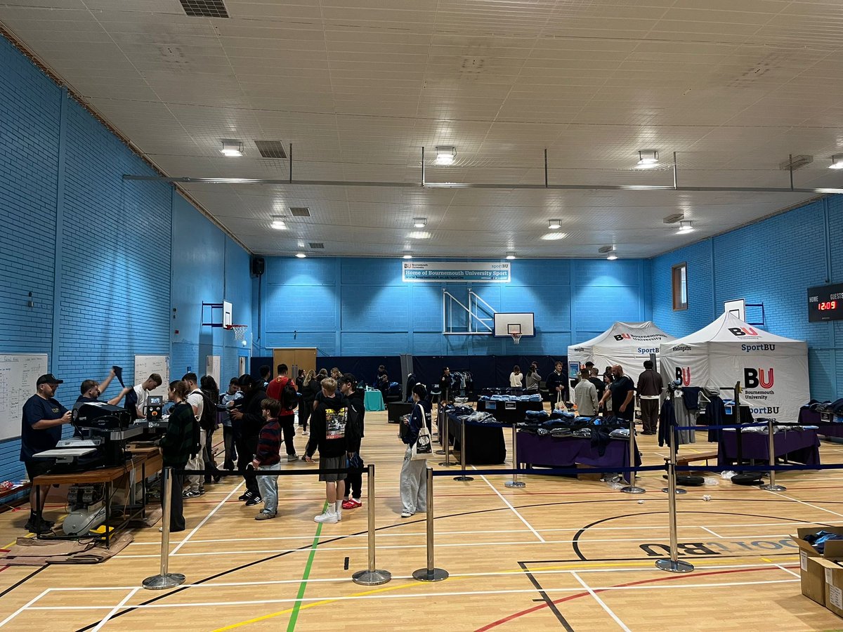 ev2sportswearuk's tweet image. It’s that time of year again! 🔵🟡

Our annual return to Bournemouth for the 2025 @teambusport Welcome Weekend has been amazing! 🙌 

Here’s to another year of supporting student-athletes! 🙌

#EV2 | #TeamBU | #DesignWithoutLimits