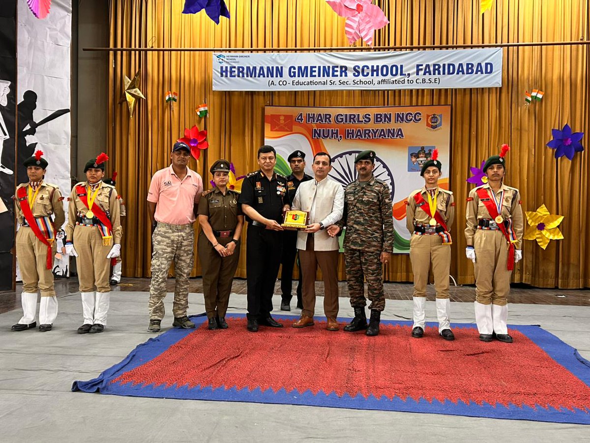 advhimmatsingh's tweet image. &quot;राष्ट्र सेवा और अनुशासन की भावना से ओतप्रोत NCC कैडेट्स के साथ जुड़ने का सौभाग्य प्राप्त हुआ।&quot;

4th हरियाणा गर्ल्स बटालियन द्वारा हरमन माइनर स्कूल, फरीदाबाद में आयोजित सीएटीसी-159 कैंप के समापन समारोह में बतौर मुख्य अतिथि शामिल हुआ।