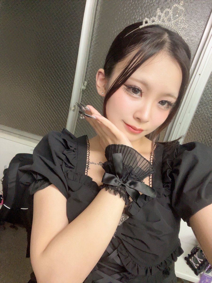 IDOL QUESTありがとうございました🫶

珍しいセトリ楽しんでもらえたかな💭

次は9日アイタイムセン来てね🥺💜