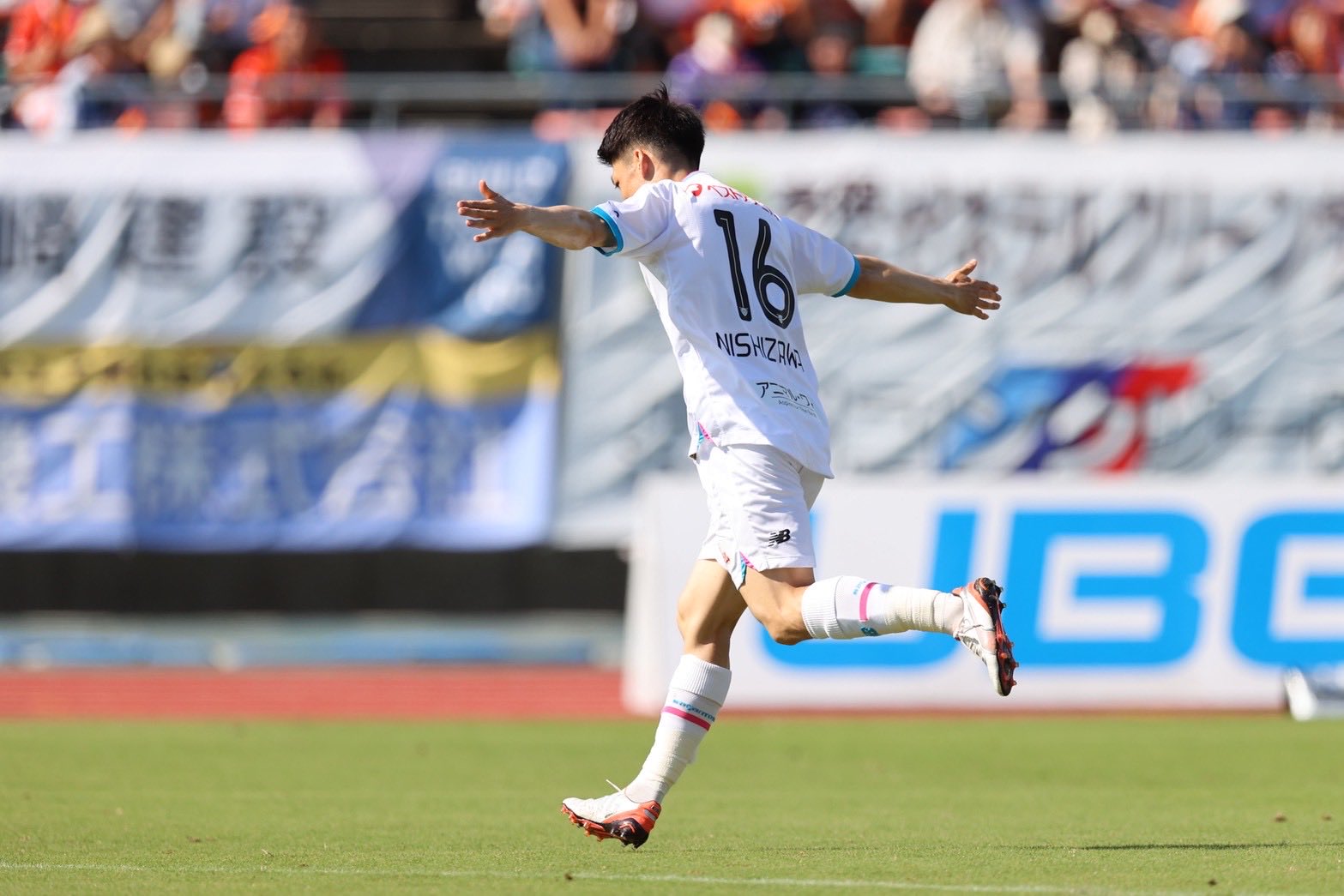 PUMA サッカースパイク エスパルス 西澤健太 サイン入り PUMA サッカースパイク エスパルス 西澤健太 サイン入り PALERMO