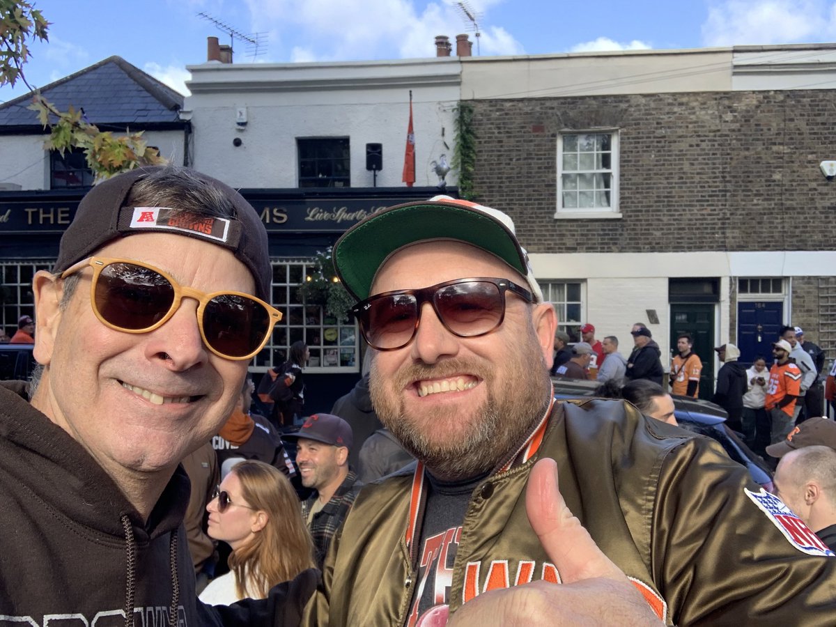Just met London’s biggest <a href="/Browns/">Cleveland Browns</a> fan, <a href="/PaulBrown_UK/">Paul Brown 🇬🇧 Browns fan🏈 London News 🎥Vlogger</a>! LFG!!! 🤎🧡🇬🇧 #DawgPound  #gobrowns