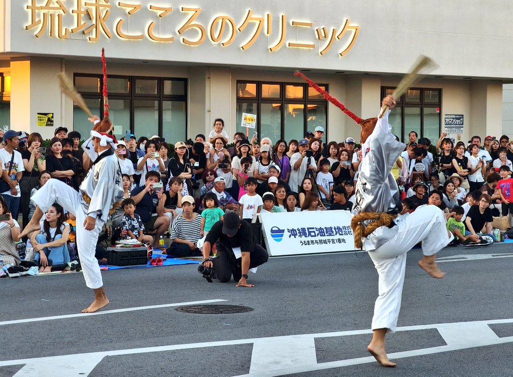 NekZima's tweet image. うるま市エイサーまつり
「平敷屋青年会」演舞

#うるま市エイサーまつり 
#平敷屋青年会
#平敷屋エイサー
#うるま市
#エイサー