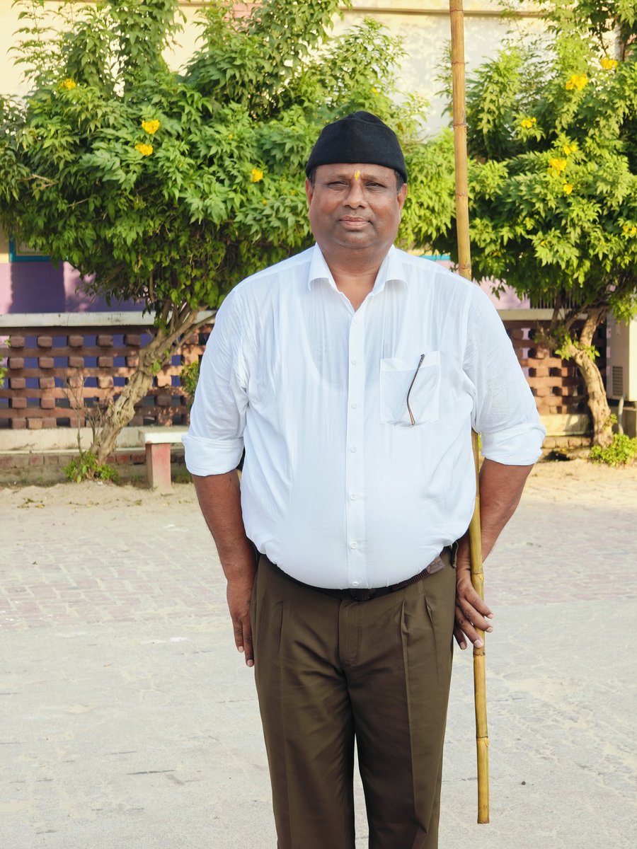 rajsainijind's tweet photo. आज का दिन मेरे लिए एक गर्व और संस्कार से भरा हुआ रहा। 

राष्ट्रीय स्वयंसेवक संघ, गोपाल उपनगर,जींद द्वारा आयोजित "शताब्दी वर्ष विजयादशमी उत्सव" में मेरे बेटे गोविंद सैनी और पौत्र जियांश के साथ भाग लेने का सौभाग्य प्राप्त हुआ।
#RSS100Years https://t.co/NkynHJD8nn