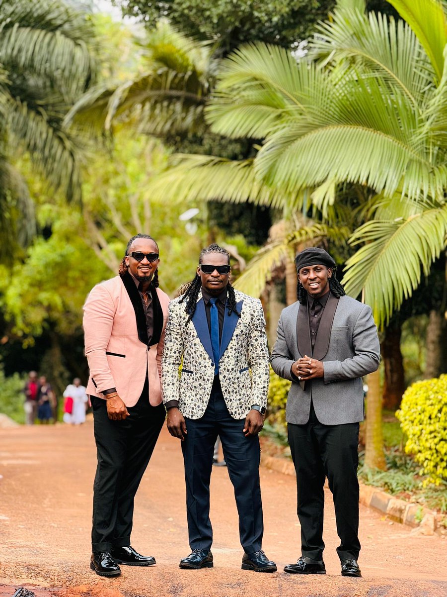 LytonLyndah's tweet image. The highly anticipated #B2C EP is coming soon, We the @b2centug  soljaz and the @b2centug fans we are  eagerly waiting for the #B2C’s new EP, a powerful blend of dancefloor club hits and timeless love bangers.
 Thank you @bobbylash_b2c,  @JulioDelivad  &amp;amp; @mrlee_next