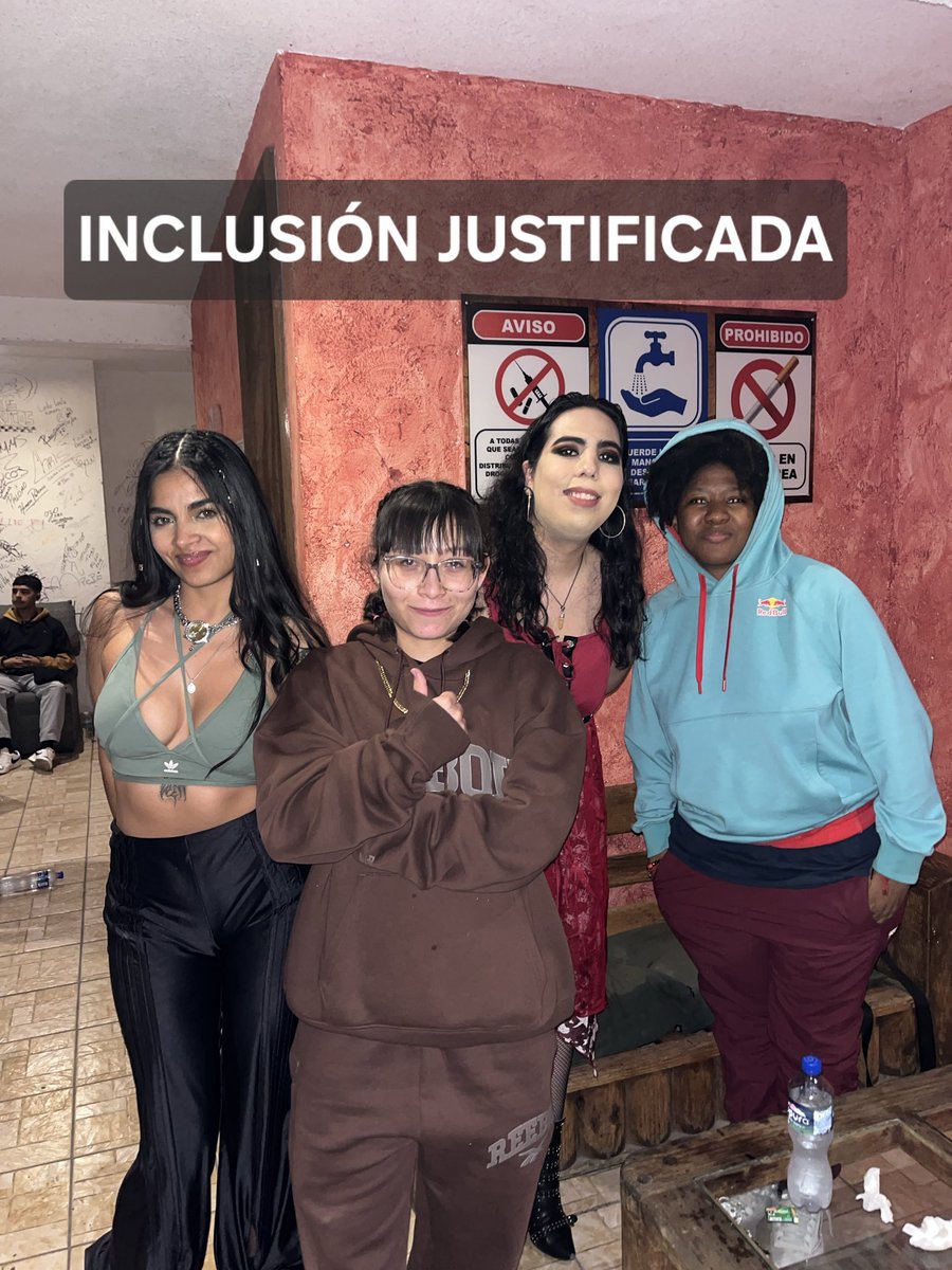 Tras la jornada 1 se confirma que la <a href="/fmsmex/">FMS México 🇲🇽</a> es la liga más hypeante y molona de todo el universo <a href="/urbanroosters/">Urban Roosters</a>.