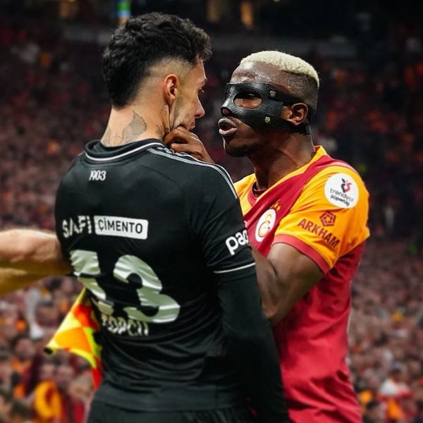 Maskeli balo ve sahte yüzleri !!! 
Övgü editi yapanlar ya insan değil ya da psikolojik deli 🧐