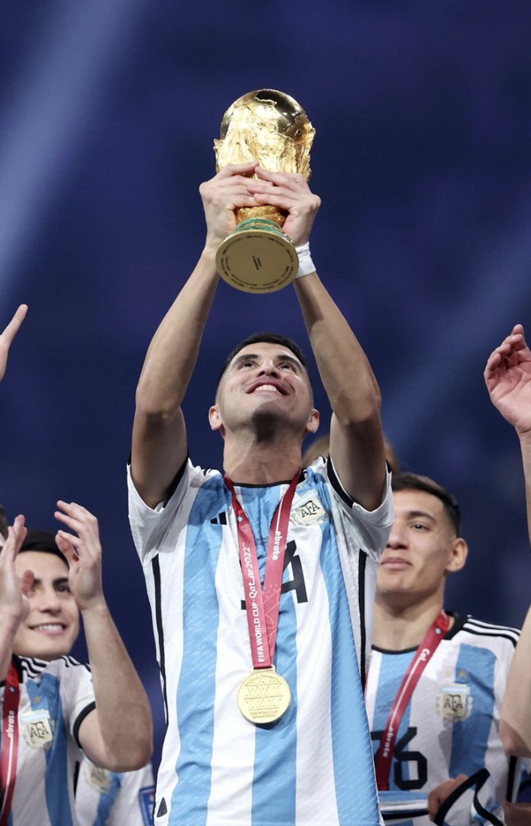 Feliz cumple a Exequiel Palacios

🩵🤍🩵