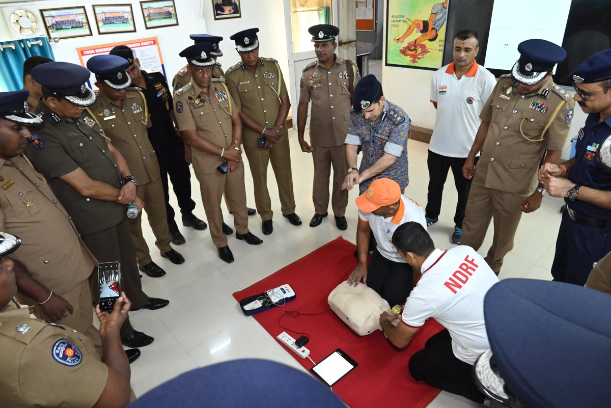 Training that saves lives—before the ambulance arrives!
During the visit of Sri Lanka Police officers, 8th Bn NDRF imparted crucial pre-medical rescue skills—CPR, bleeding control, fracture management &amp; trauma response. 
#NDRF #SriLankaPolice #RescueTraining #DisasterPreparedness