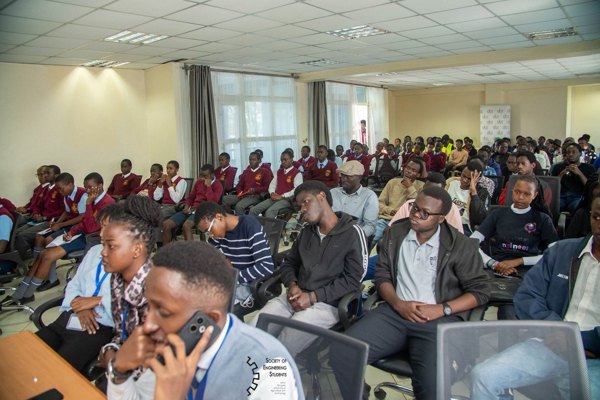 jkuatses's tweet image. And when the keynote speakers hit the stage!⚡⚡  everyone suddenly remembered they’re future engineers — eyes wide, ears sharp, minds buffering for brilliance 🤓🔥
And the vibes! Immaculate 👌✨
#sesjkuat #techweek5.0 #nextgenengineering