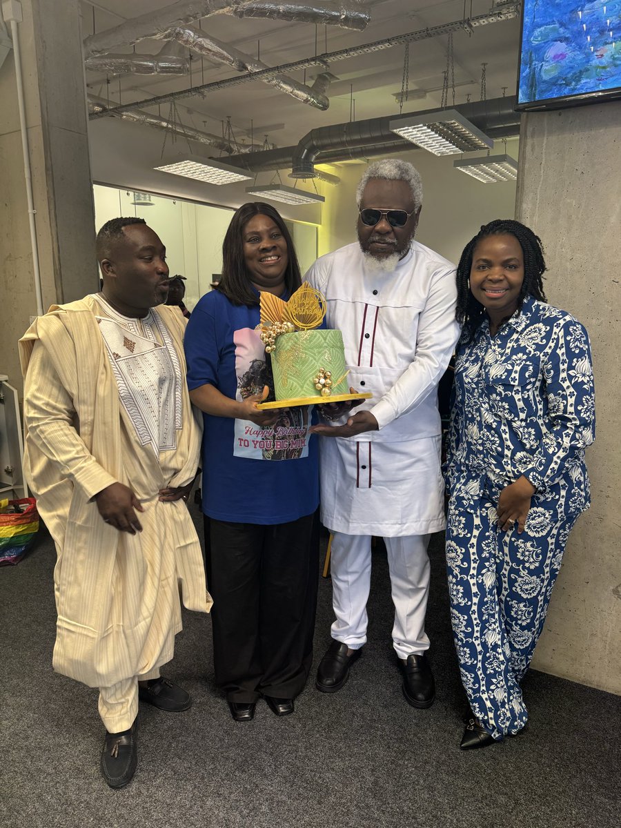 felixmakjr's tweet image. It was an amazing service today☺️
Hope you went to church today?❤️
.
.
.
.
#ｓｕｎｄａｙｍｏｏｄ #sundayfamily #felixmakjr #fmjtalks #happynewweek