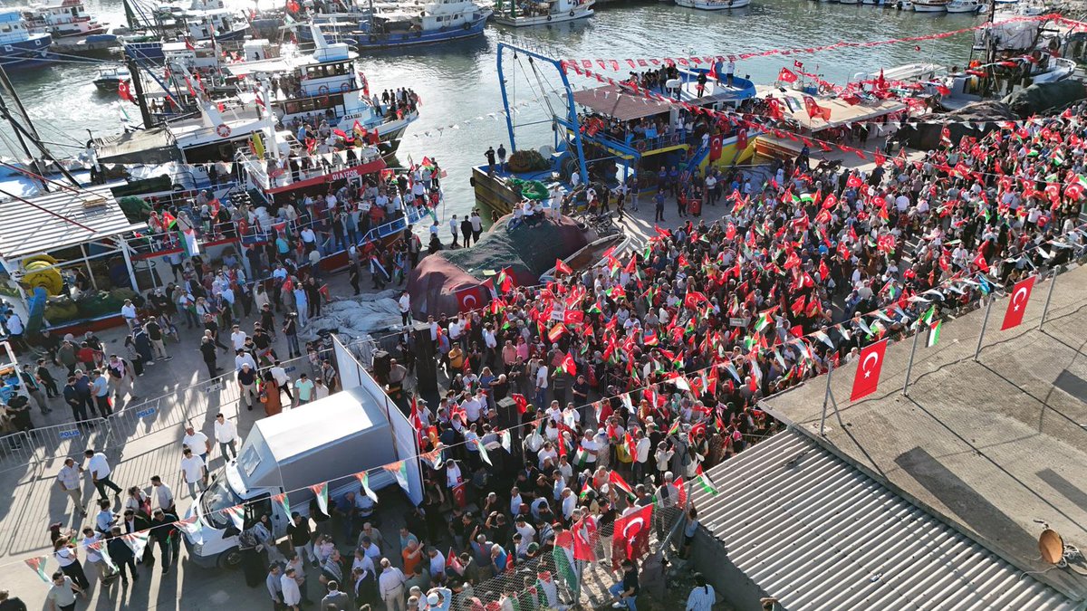 yaganosman's tweet image. Terör devleti İsrail’in Gazze’de sürdürdüğü soykırıma karşı sesimizi yükseltmek ve Filistin halkının direnişine omuz vermek için Karataş Limanı’ndaydık. 
@RTErdogan 
@Tamer_Dagli 
@akpartiadanail 
@belginuygur10