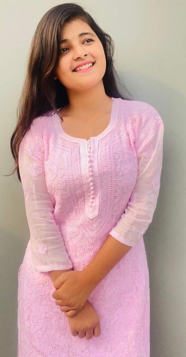amayra_0067's tweet image. Good night dear x friends 🥰😍😘 
पुरुष की पसंदीदा स्त्री सदैव,
गुस्से वाली होती है..🌹💫💯