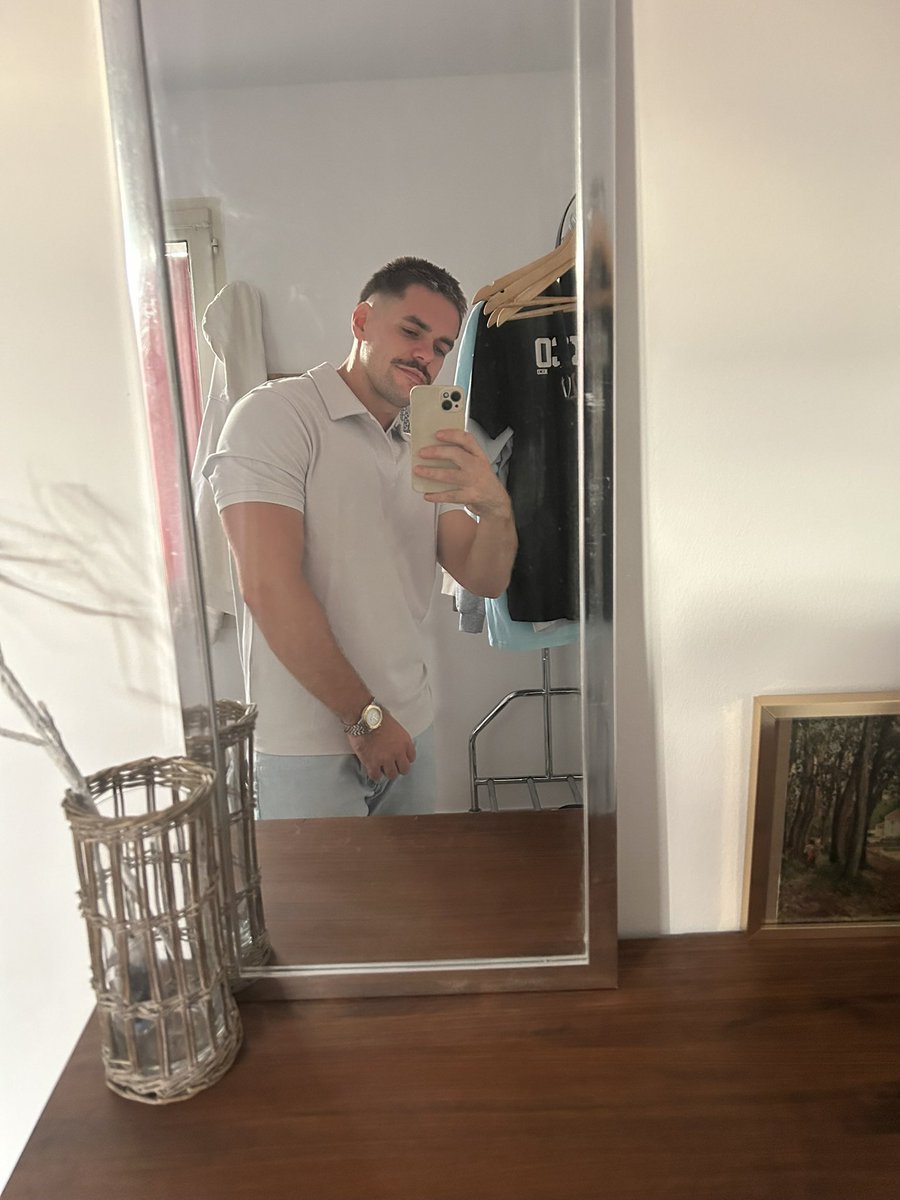 Booh 👻 #LGBTQIASpookyMonth