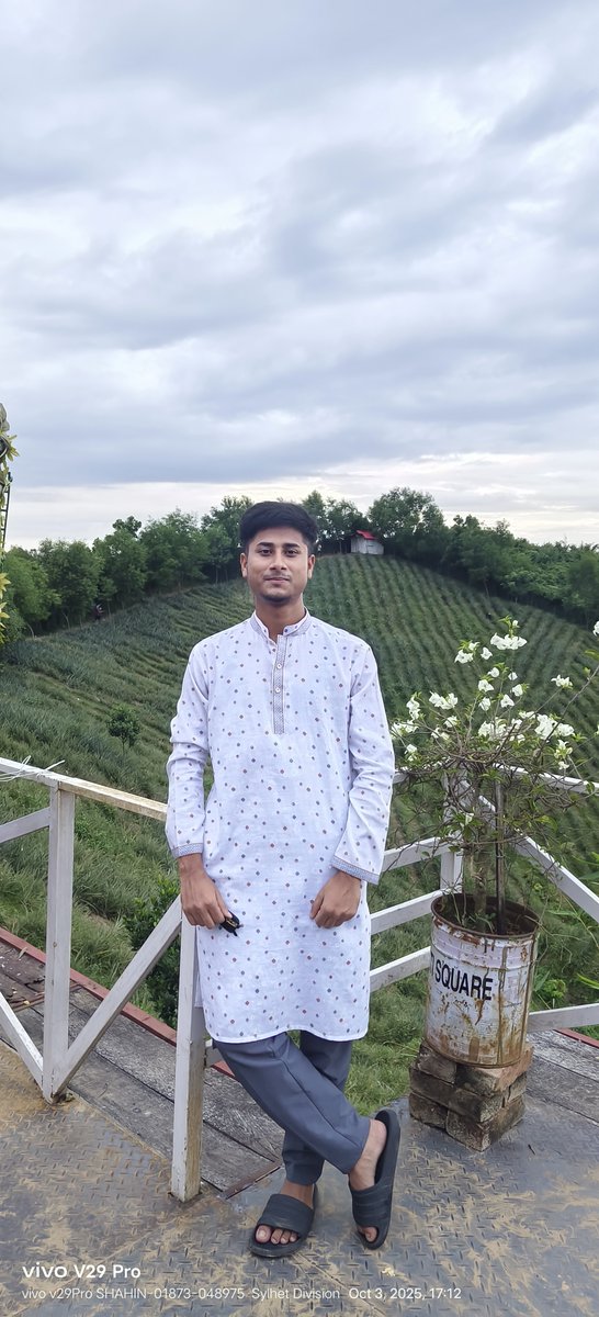 zuberdev's tweet image. here's no time to see what anyone said, you have to move forward at your own pace.
Traveling and seeing the beautiful world allah has created is my passion.
----Zuber----