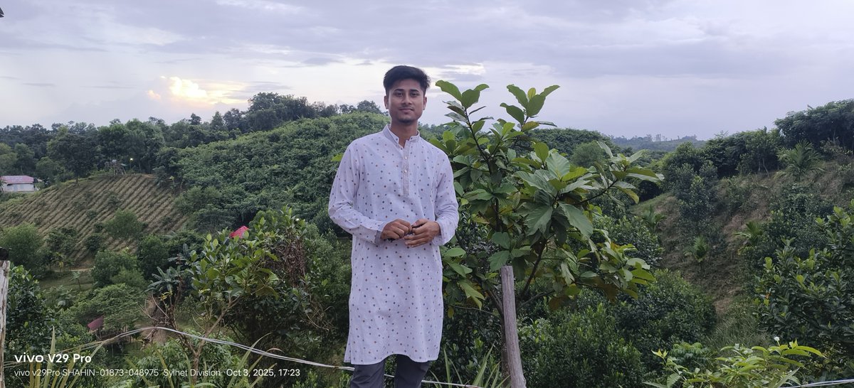 zuberdev's tweet image. here's no time to see what anyone said, you have to move forward at your own pace.
Traveling and seeing the beautiful world allah has created is my passion.
----Zuber----