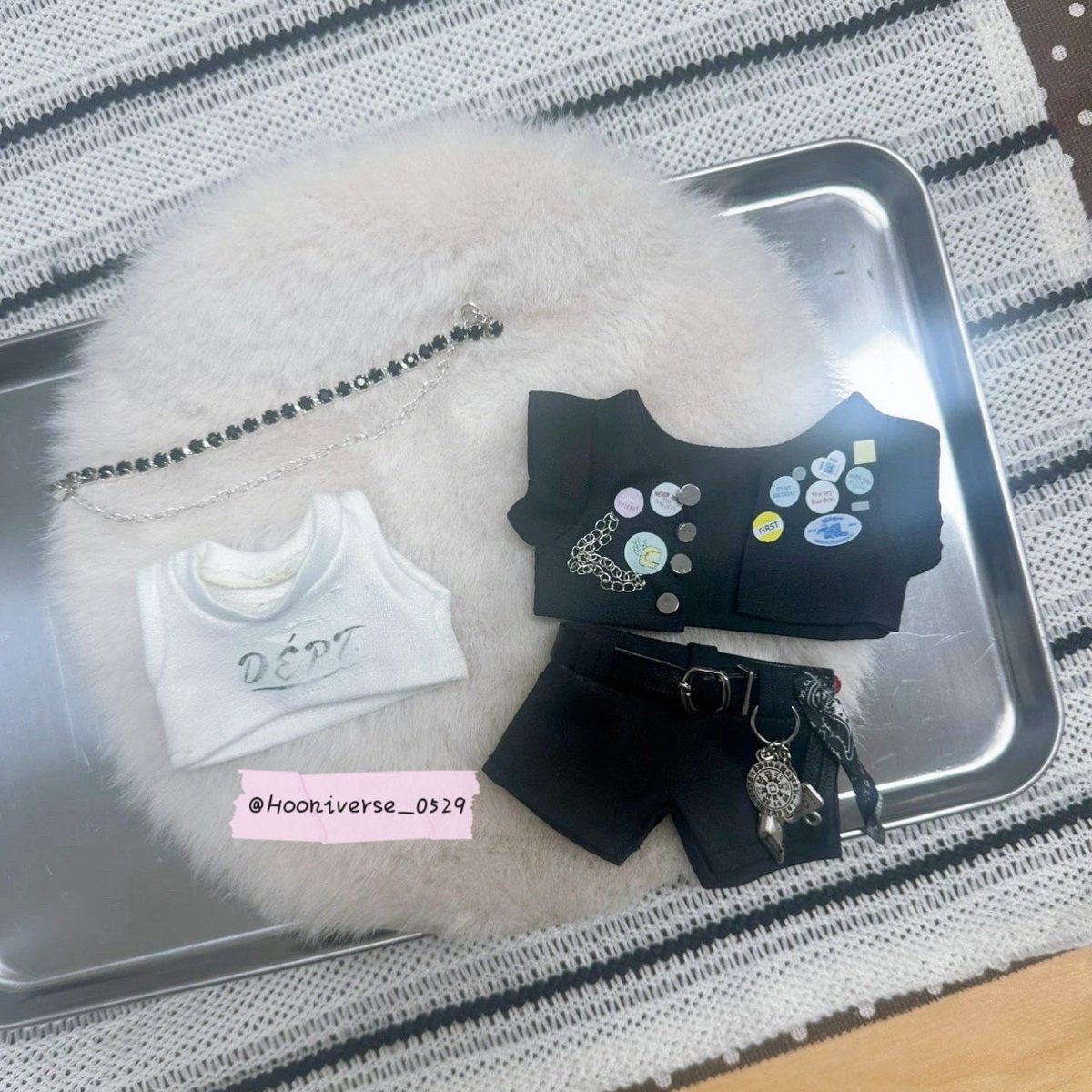 𝜗𝜚˚⋆
안녕하세요, 메이님 .ᐟ
오래 기다리셨죠! 인형 샘플 옷이 마침내 빛나게 등장했습니다! ✨ 당장 달려와서 여러분과 공유할게요 .ᐟ

₊˚⊹ᡣ𐭩
#박지훈
#PARKJIHOON