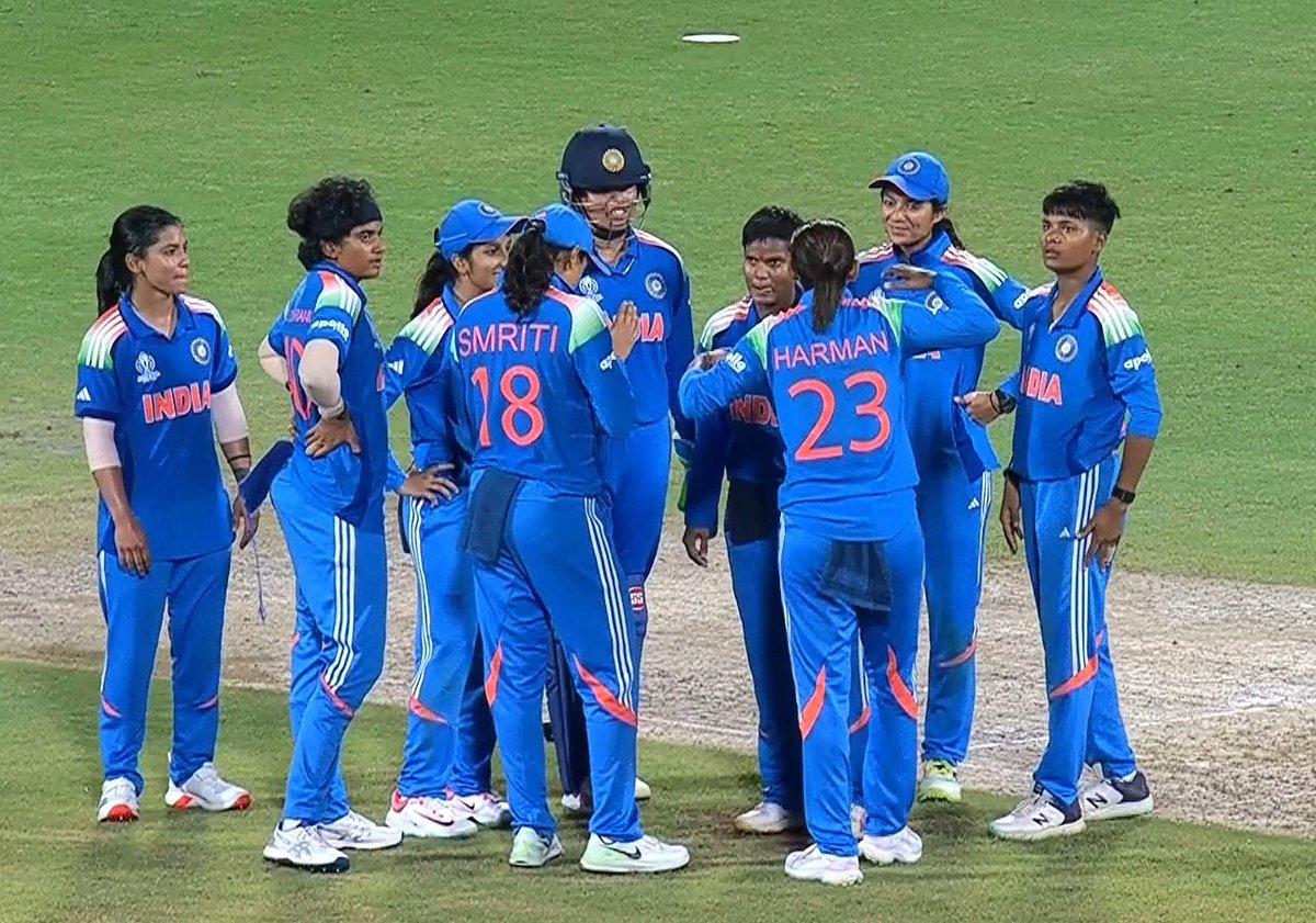 India Women's 🇮🇳 beat Pakistan 🇵🇰 Women's by 88 runs in ICC Women's World Cup 2025 👏🏻
Now, it's 🇮🇳 12-0 🇵🇰 #ICCWomensWorldCup2025 #INDWvPAKW #WorldCup #TeamIndia