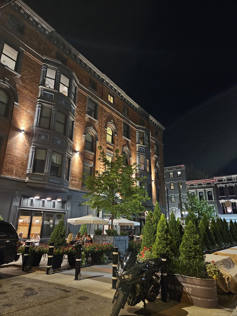 tinanoelPR's tweet image. Fun Family Weekend at @uofcincy in beautiful #Cincinnati. #catsby90
