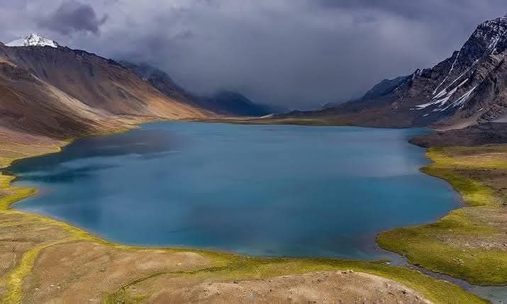 CPEC 🇵🇰🇨🇳 (@cpec_update) on Twitter photo واخان کی پٹی کے بلکل قریب 14,121 فٹ بلندی پر واقع یہ جھیل پاکستان کی بلند ترین جھیلوں میں شمار ہوتی ہے۔ یہ جھیل خیبر پختو نخواہ اور گلگت بلتستان کے درمیان میں واقع ہے۔۔ یہ پاکستان کی دوسری اور دنیا کی اکتسویں بلند ترین جھیل ہے۔ واخان کی پٹی کے بلکل قریب 14,121 فٹ بلندی پر واقع یہ جھیل پاکستان کی بلند ترین جھیلوں میں شمار ہوتی ہے۔ یہ جھیل خیبر پختو نخواہ اور گلگت بلتستان کے درمیان میں واقع ہے۔۔ یہ پاکستان کی دوسری اور دنیا کی اکتسویں بلند ترین جھیل ہے۔