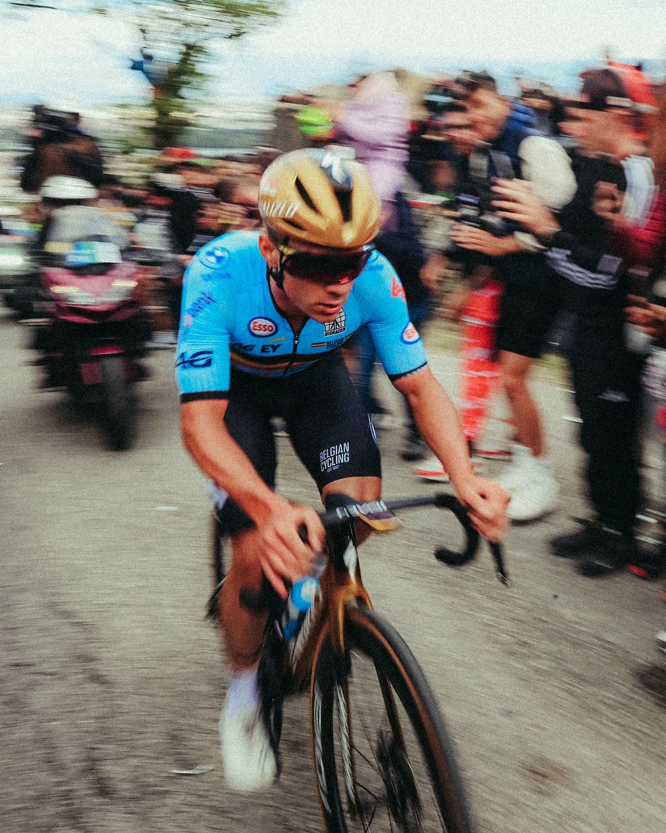 2 weeks, 4 medals, 2 gold, 2 silver. 🥇🥈

We can be very proud. Thanks to my teammates for a very strong ride.🇧🇪❤️

Congrats to <a href="/TamauPogi/">Tadej Pogačar</a> on the well-deserved victory.👏