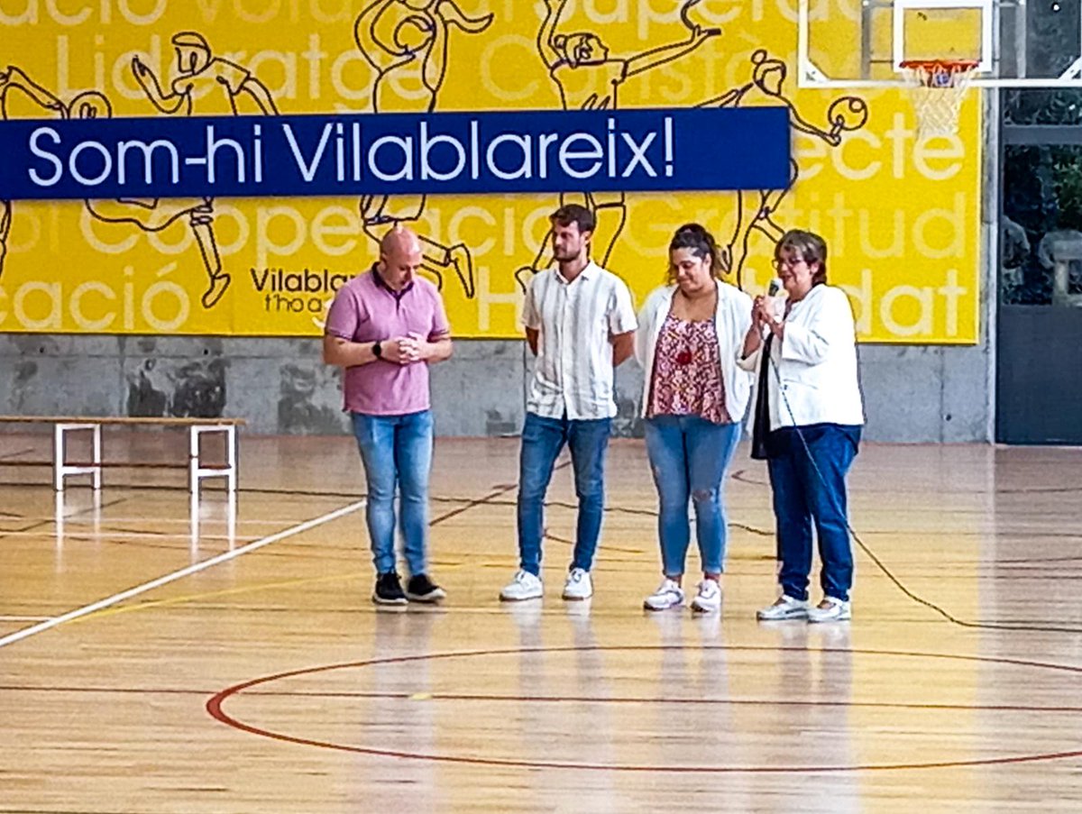 Hem inaugurat el nou parquet del Pavelló Municipal! 
A l’acte hi han participat l’alcaldessa Maite Tixis, el regidor d’Esports Marc Avellí, el president del <a href="/cttvilablareix/">Club Tennis Taula Vilablareix</a> Manel Segura i la presidenta del <a href="/cbvilablareix/">C.B. Vilablareix</a> Anna Payet.