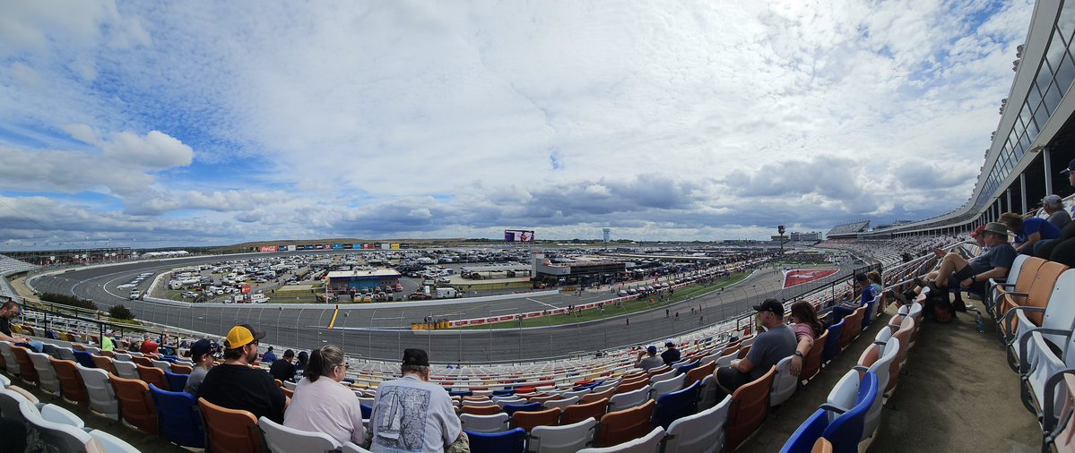 🤩

Beautiful day to ROVAL!