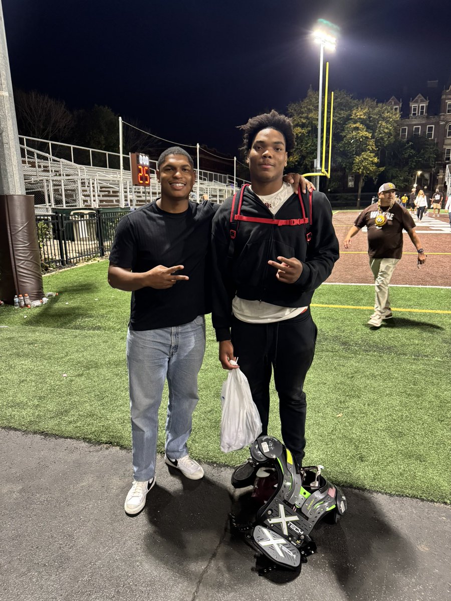 AaronGarland26's tweet photo. The vibes in the CCL was crazy this weekend! Happy to see our guys competing against each other under the lights! @Marshaun_T3 @KameronMcGee202 https://t.co/n152lHHFiq