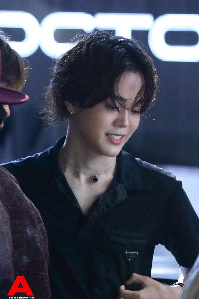 aroundent_photo's tweet image. “ไทโอ ทัมม” ร่วมแสดงความยินดีในงาน DEBUT อย่างเป็นทางการ Boy Group น้องใหม่วง “CIR*CRL (เซอร์-เคิ่ล)”

ALL EYES ON CIRCRL
#CIRCRL_Debut 
#CIRCRLDebutxCTW 
#THIOTHAMM #THIO #ไทโอ