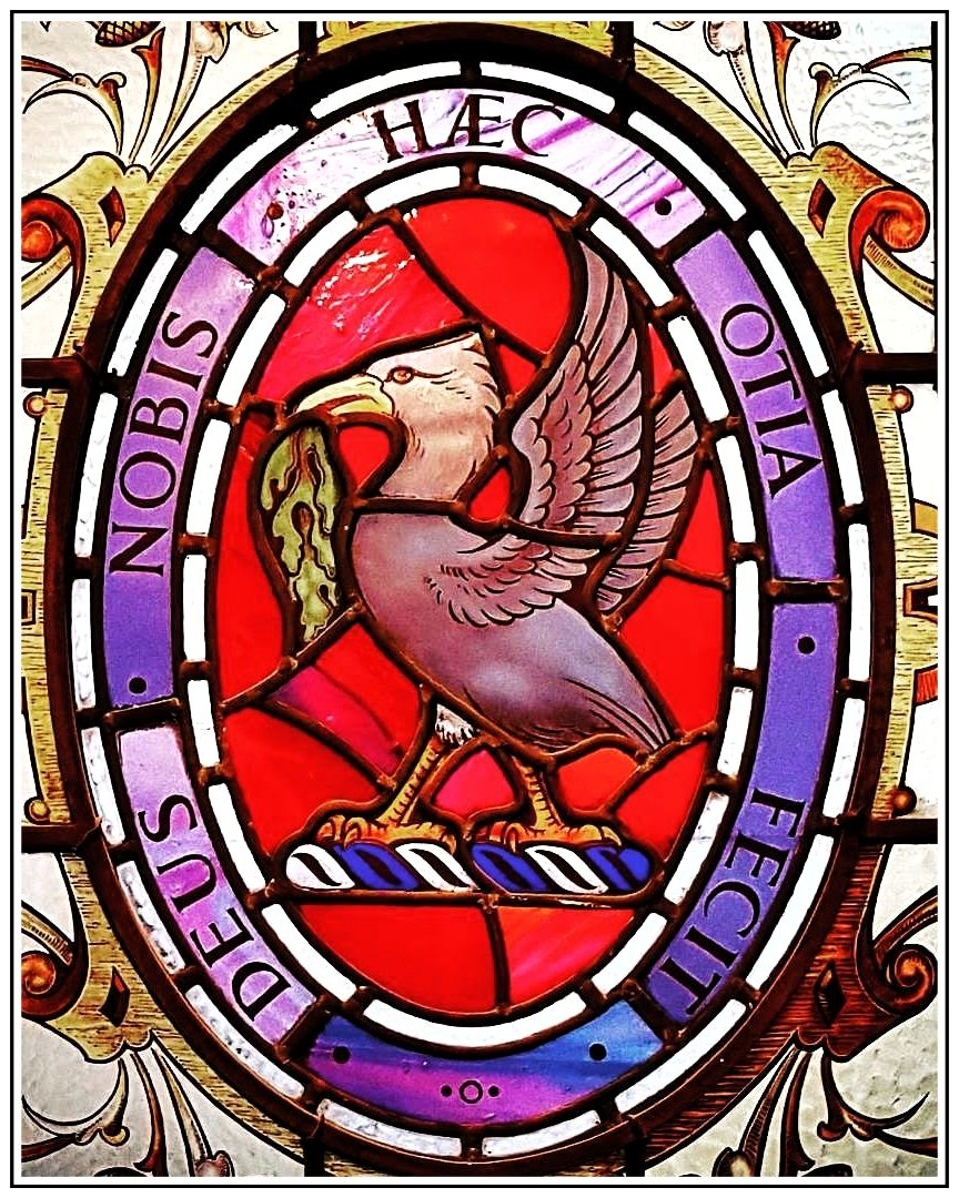 Liverbird stained-glass window in the  <a href="/DoubleTree/">DoubleTree by Hilton</a> by Hilton on Sir Thomas St/Victoria St