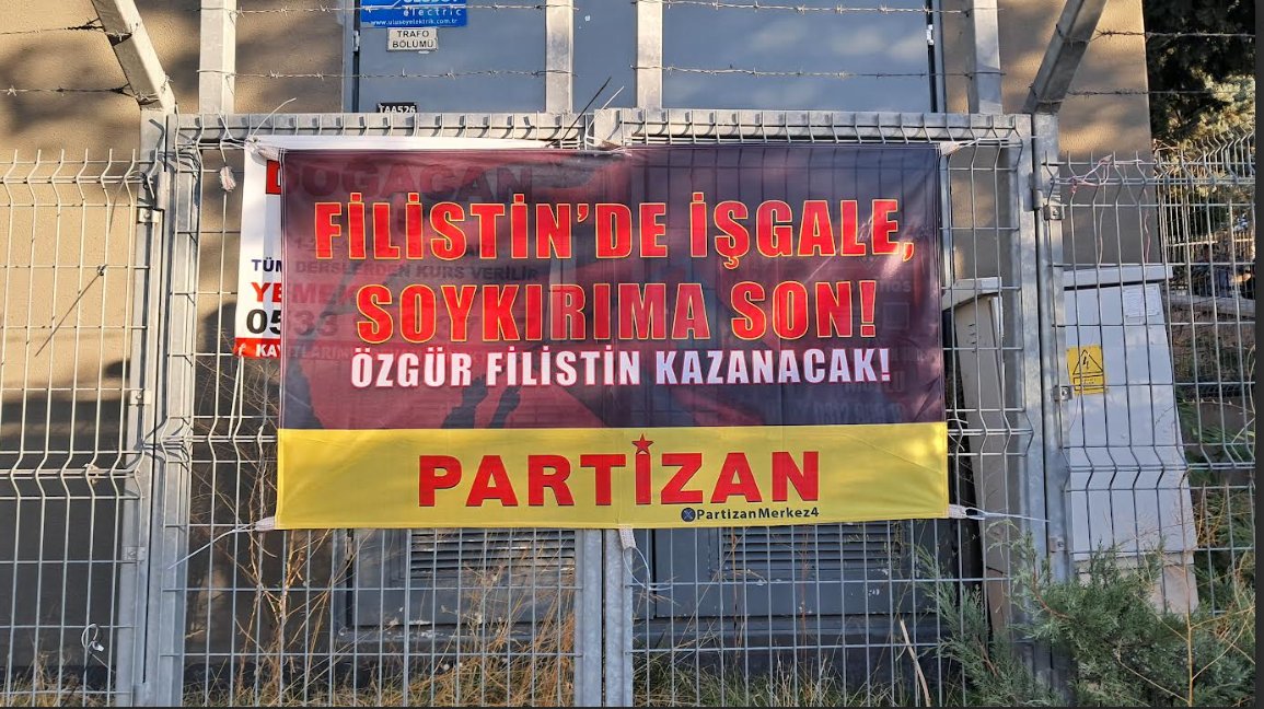 PartizanMerkez4's tweet photo. 📍Ankara
Siyonist İsrail, gün geçtikçe Filistin halkını katletmeye devam ediyor.
Bulunduğumuz her alandan direnen halkların sesi olmaya devam edeceğiz.

Özgür Filistin Kazanacak!
#FreePalestine https://t.co/YXASxHzRYO