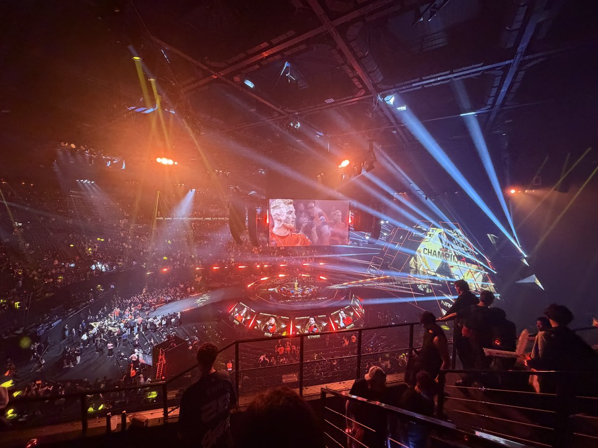 It was the best weekend of my life! THANK YOU VALORANT 💖
Thank you Riot for the invitation and the huge opportunity! ✨
No words can express all my emotions🥰
GG <a href="/NRGgg/">NRG</a> 🤩

#VALORANTChampions