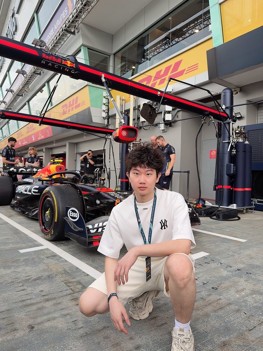 web3wsl's tweet image. gate送的3.6个一张玩一天的f1门票，太爱gate了，一定好好做市场给gate再加个一个月100万u的手续费

#gate #web3 @Gate @Gate_zh