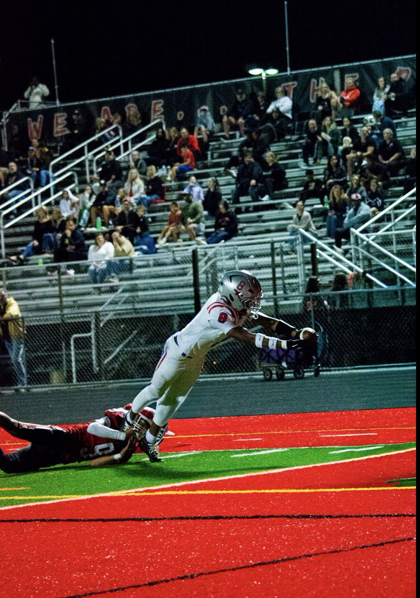 JordanAllen2026's tweet photo. Stats and film from this past Friday against heritage 
@RVHSFOOTBALL1 @eporter823 @CoachLaw__ @CoachTaeVA 
Stats:
1TD
4 Rec
85 Yards
3 solo tackles
2 PBU

https://t.co/Gwndj6w5Ff https://t.co/1L6eIX8Eny