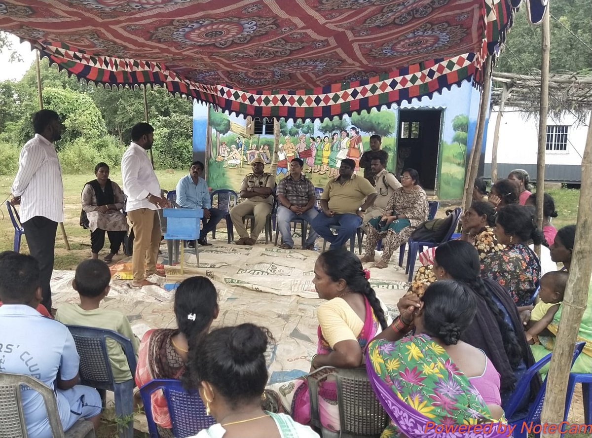 DFOKMM's tweet image. 🐝 Beekeeping training &amp;amp; bee box distribution held at Chandraipalem by NGO Sayodhyaya in collaboration with the Forest Dept, promoting sustainable livelihoods &amp;amp; pollinator conservation. 🌿💚

#Beekeeping #ForestDept #Khammam #NGOSayodhyaya #LivelihoodDevelopment