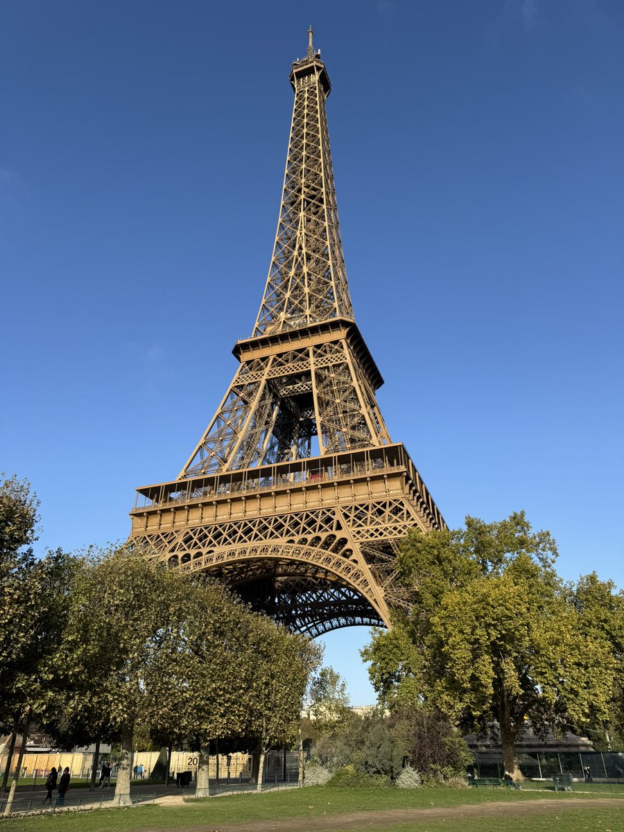 korokenshin's tweet image. Paris Day 4