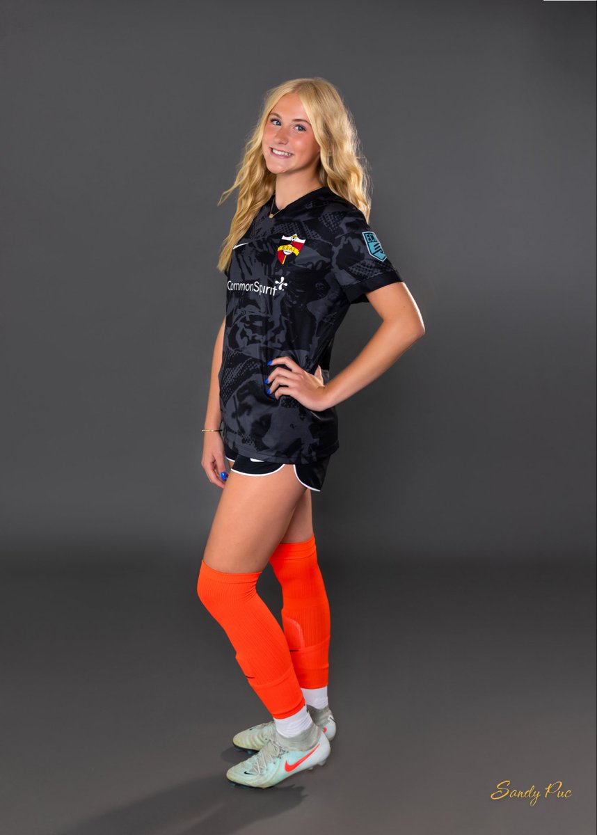 kennedy8lindsey's tweet photo. Media day #year3 #rollreal #ecnlgirls https://t.co/tXy4nSCylD
