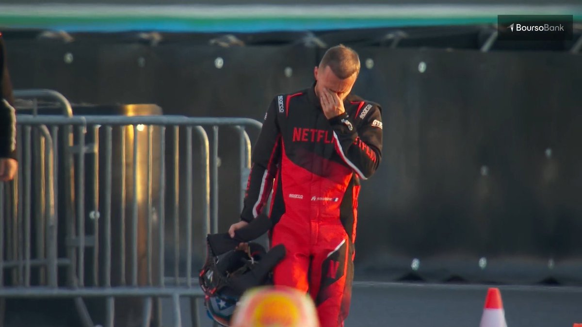 maintenant que le gp est finit retournons à nos vies fades sans goût #GPExplorer3