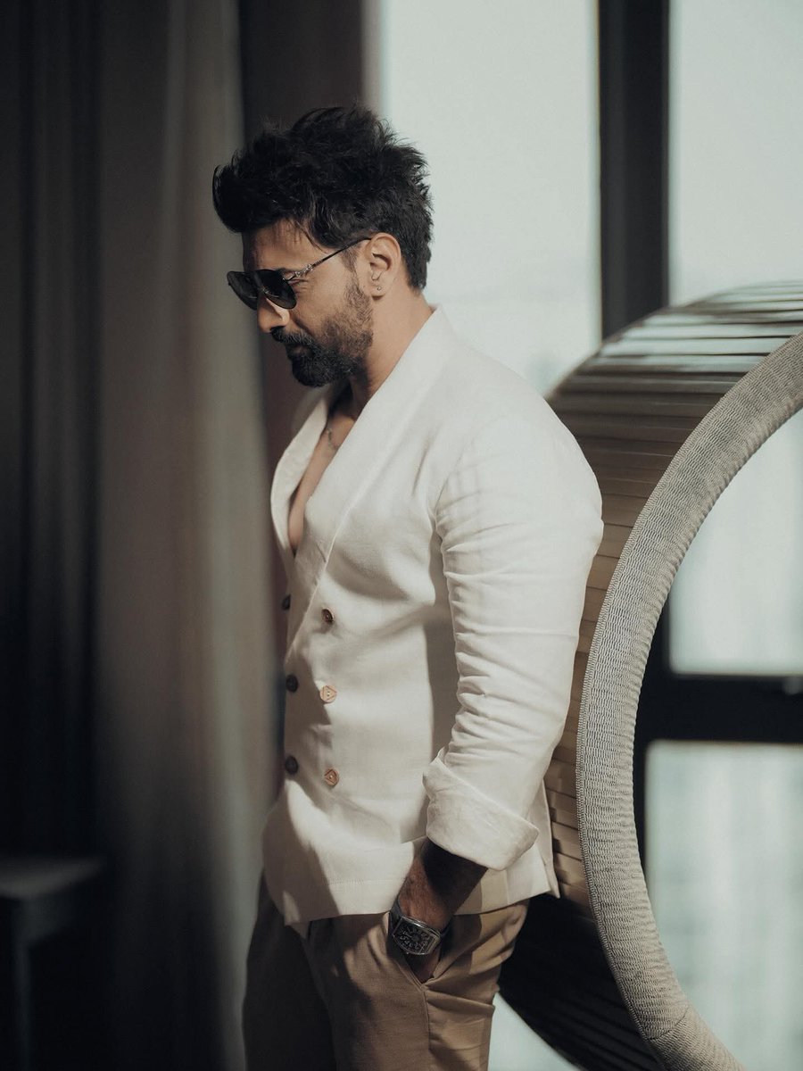 CineBuff2003's tweet image. Emni…❤️
#RaghuDakat #Projapoti2
#Khadaan2