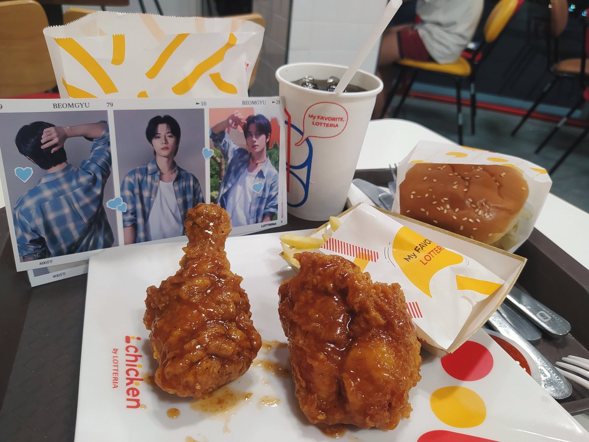 csbfocus's tweet photo. lotteria date with tubatu 🍔🍟🍗 https://t.co/5FOjEZa4R8