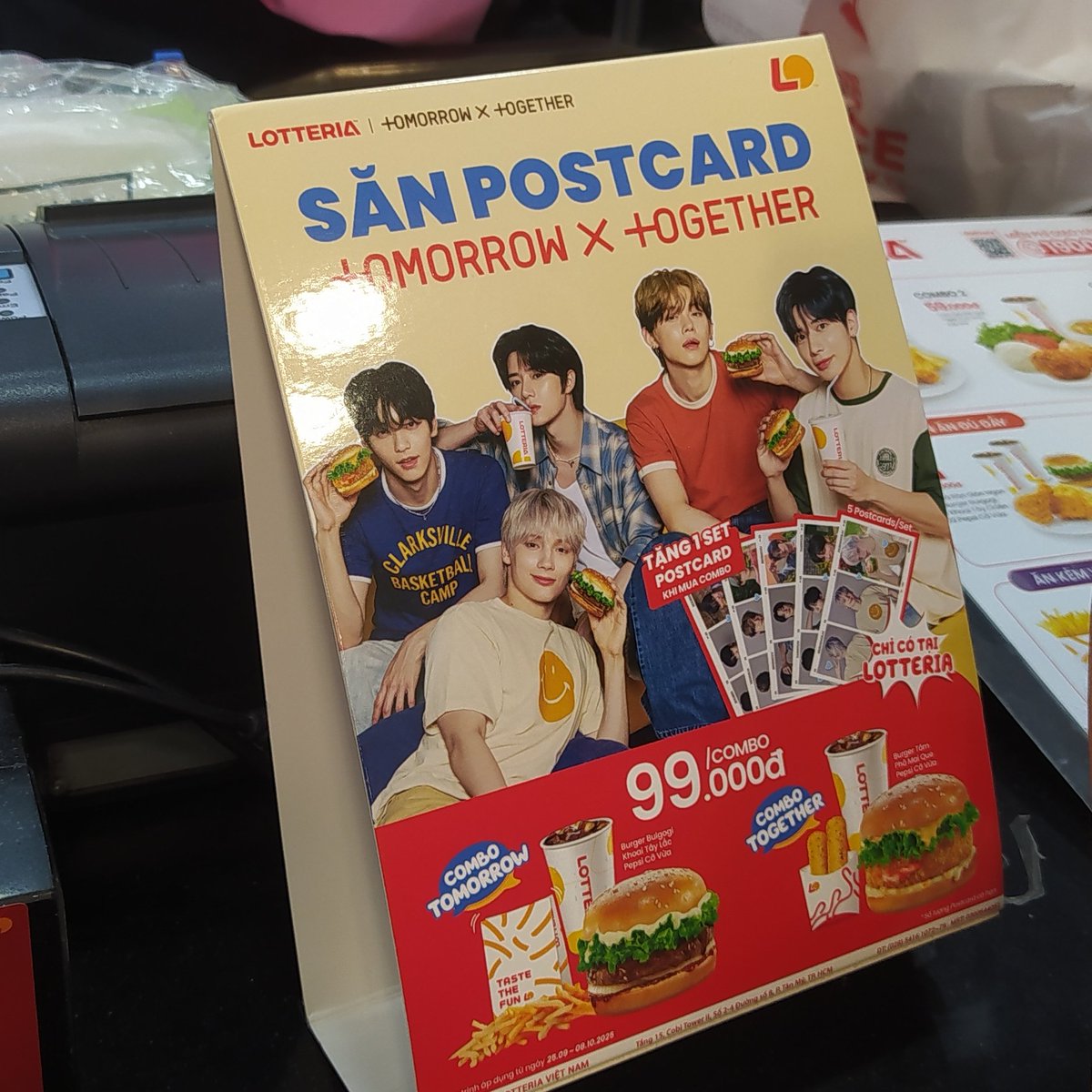 csbfocus's tweet photo. lotteria date with tubatu 🍔🍟🍗 https://t.co/5FOjEZa4R8