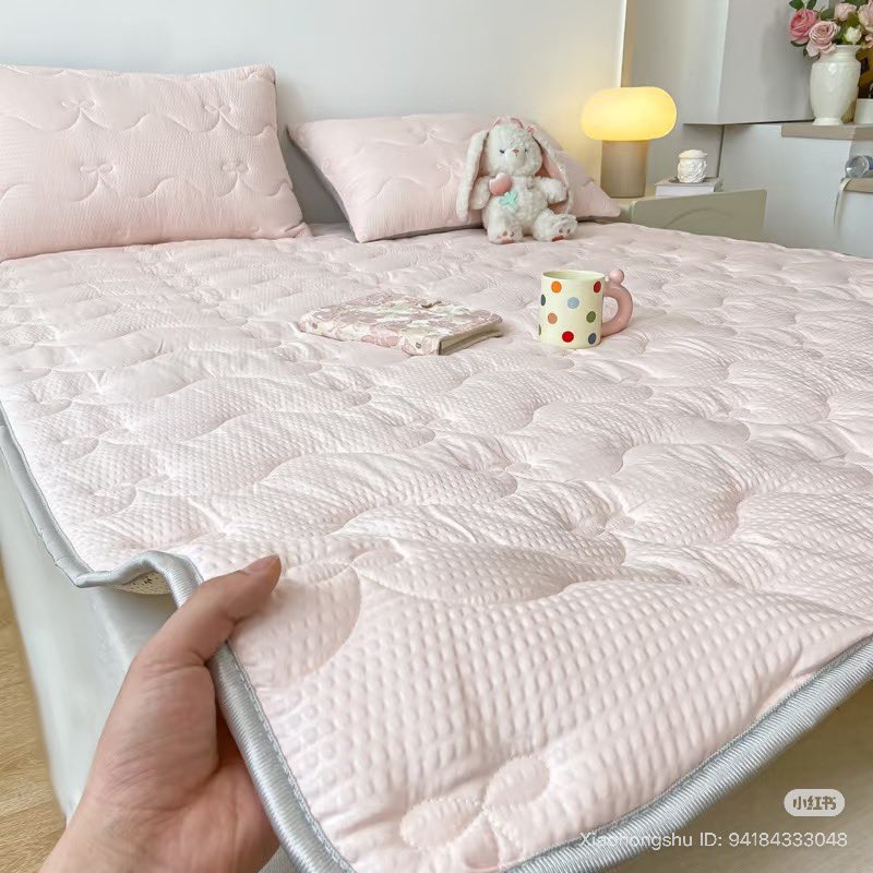 girlboss tweet media