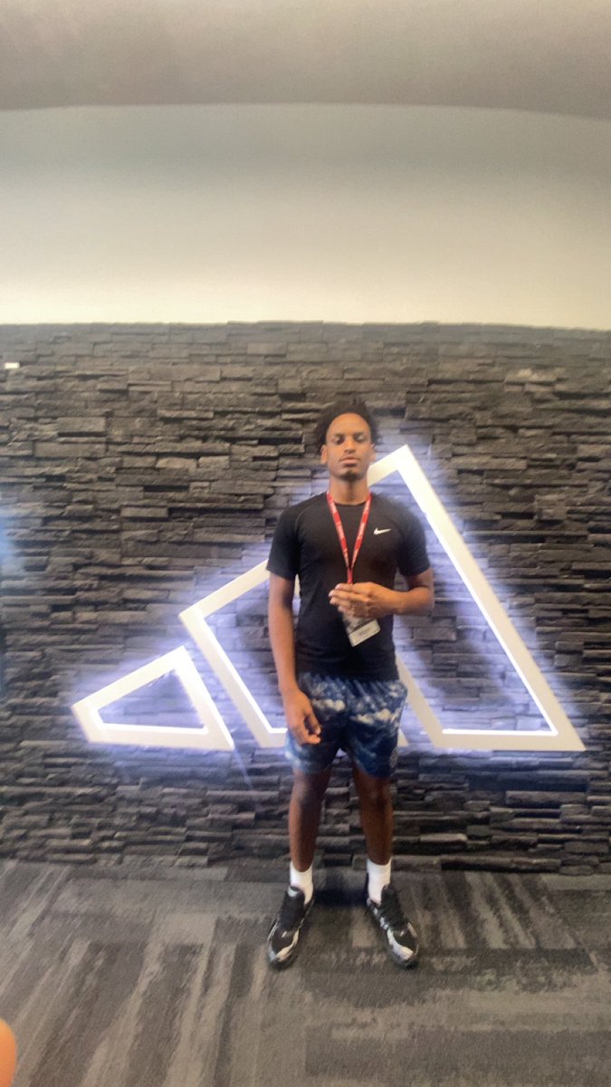 Amir Nelson tweet media