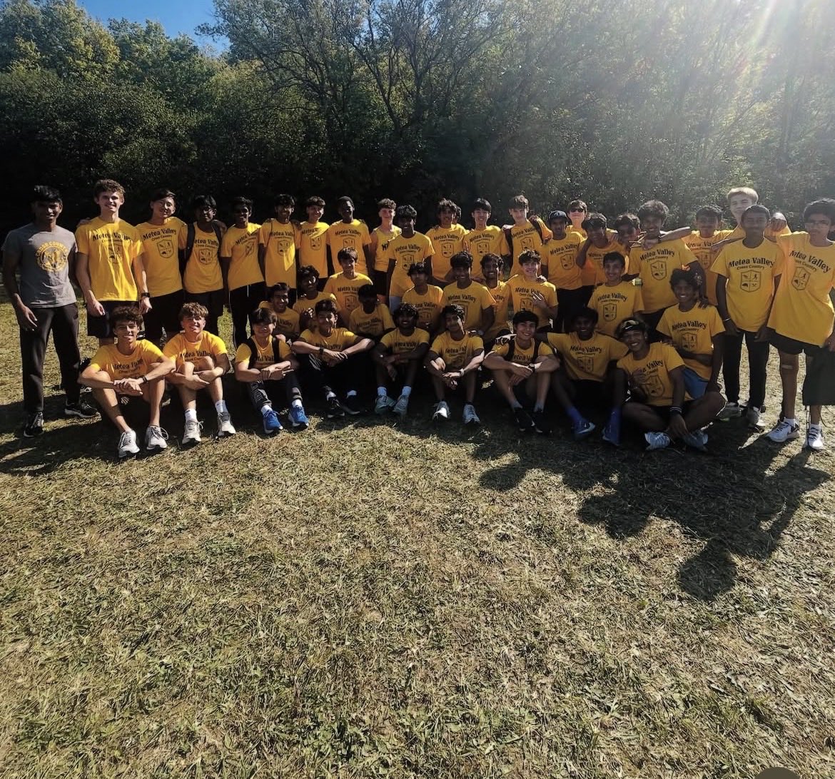 Results from St. Charles North. Varsity placed 8th out of 22. F/S placed 5th out of 24. Open placed 6th out of 18. Medalists were: Henry(19th), DBG(24th) on Varsity. Kishan(6th), Agastya(7th), Ranbir 18th on F/S. Good day for all levels. <a href="/MeteaAthletics/">Metea Athletics</a> <a href="/meteavalley/">Metea Valley HS</a> <a href="/MeteaXCTrack/">MV XCTF</a>