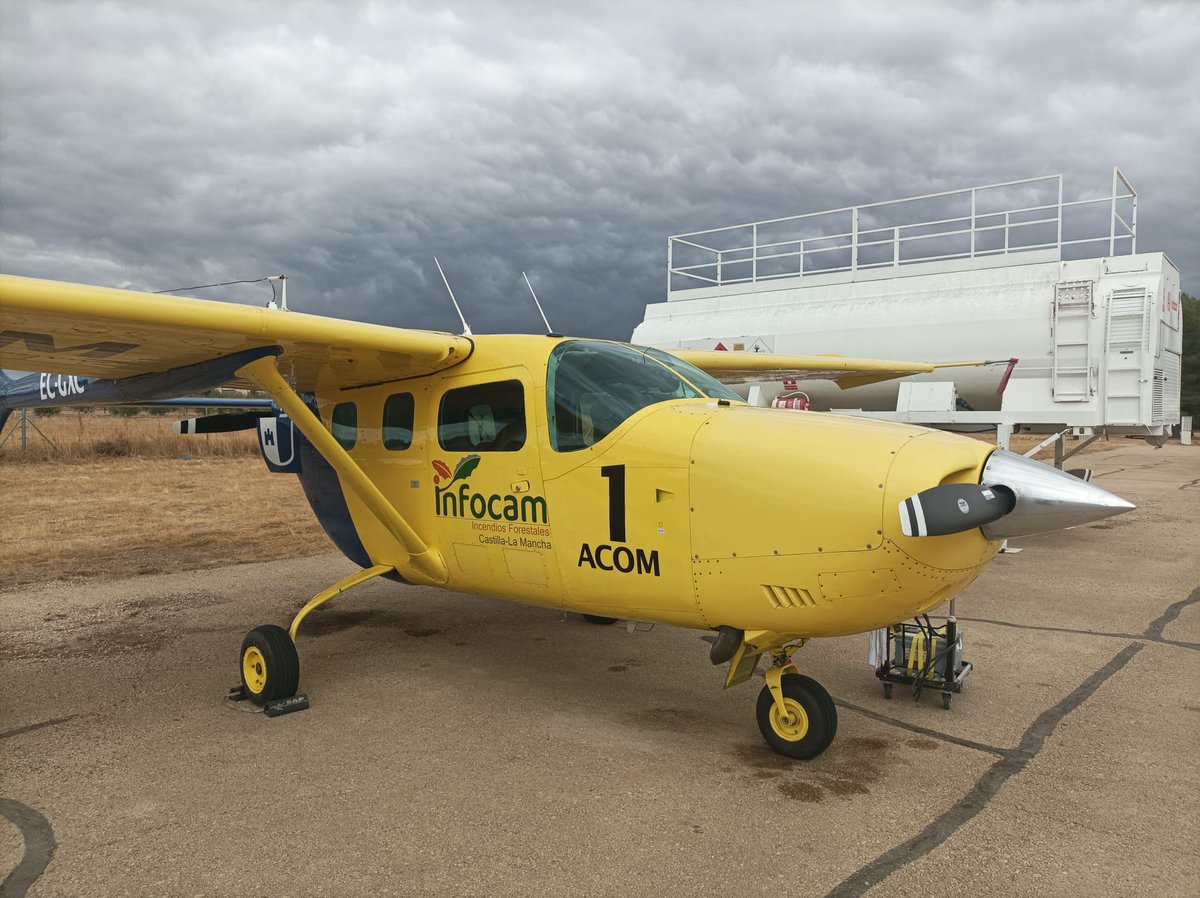 JA_Reyes_TI's tweet photo. Último día como #COA del @Plan_INFOCAM Campaña 2025 🔥en #CLM. Trabajando en #ACOM1 🛩️, #HM2 🚁 y Jefe operaciones Aéreas #JOA. Campaña distinta por los retos pero igual de motivadora o + q las anteriores, y ya van 20!!!A x la 21🔥🔥🔥
#IIFF #BBFF @TIF_GEACAM https://t.co/lgiEaY7JzW